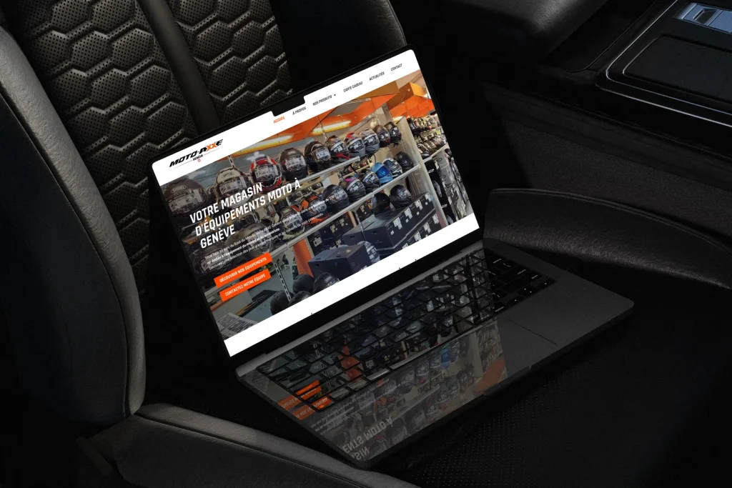 Site internet magasin d'équipement moto présenté sur un ordinateur portable